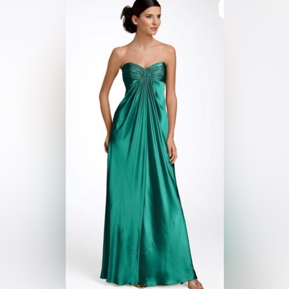 Laundry by Shelli Segal Strapless Charmeuse Gown Size 6 - Picture 1 of 8